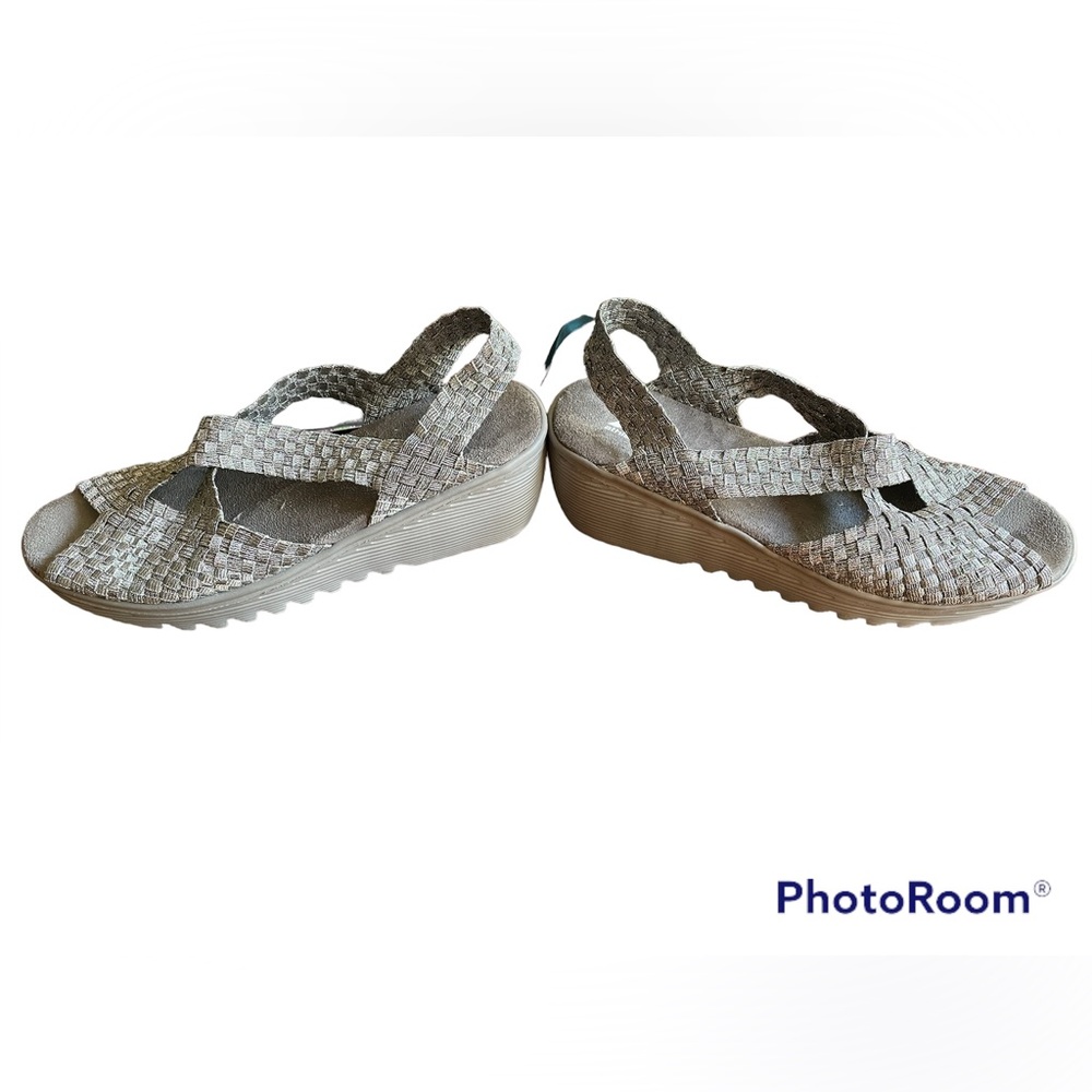 EUC Grey Athletech sandals, size 8.5